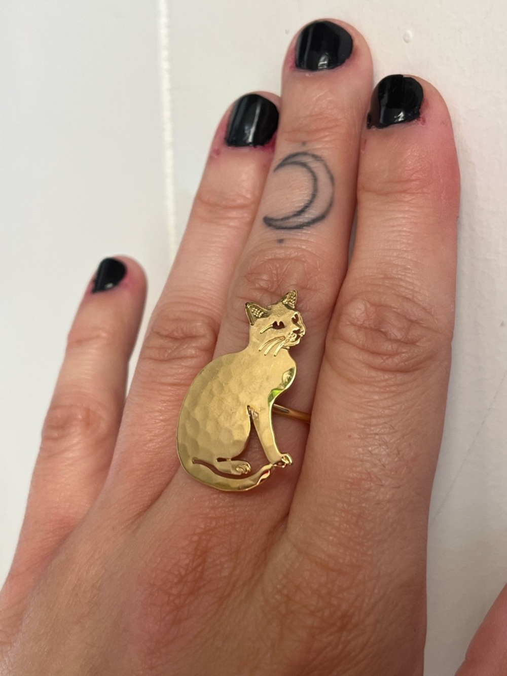 Gold tone cat adjustable ring